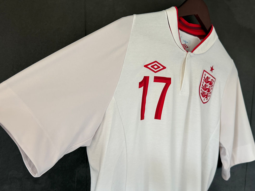 Thumbnail: England 2012 Home PARKER 17 Large 8/10