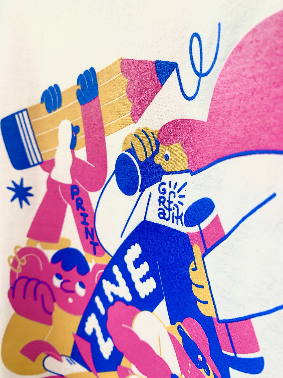 Thumbnail: T-shirt  - Print, zine & illustration in Brussels