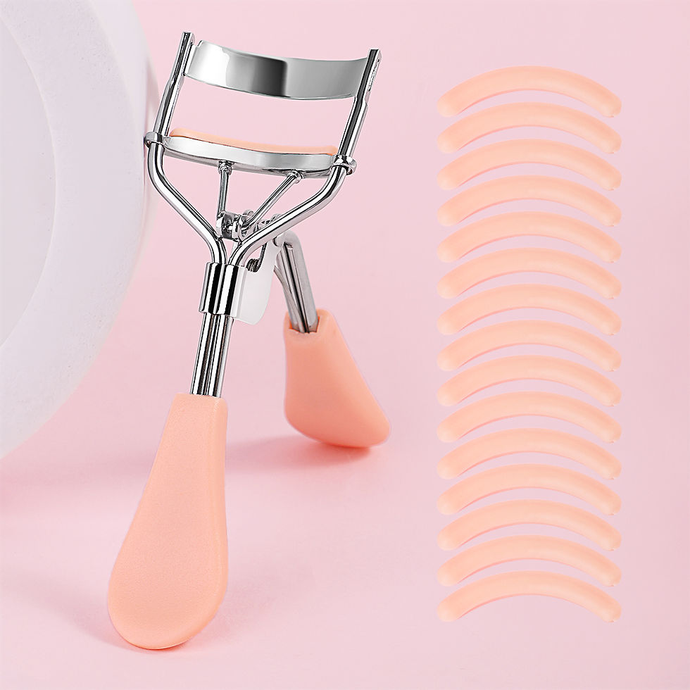 Thumbnail: Portable Eyelash Curler with 15 Silicone Pads and Stainless Steel Eyelash