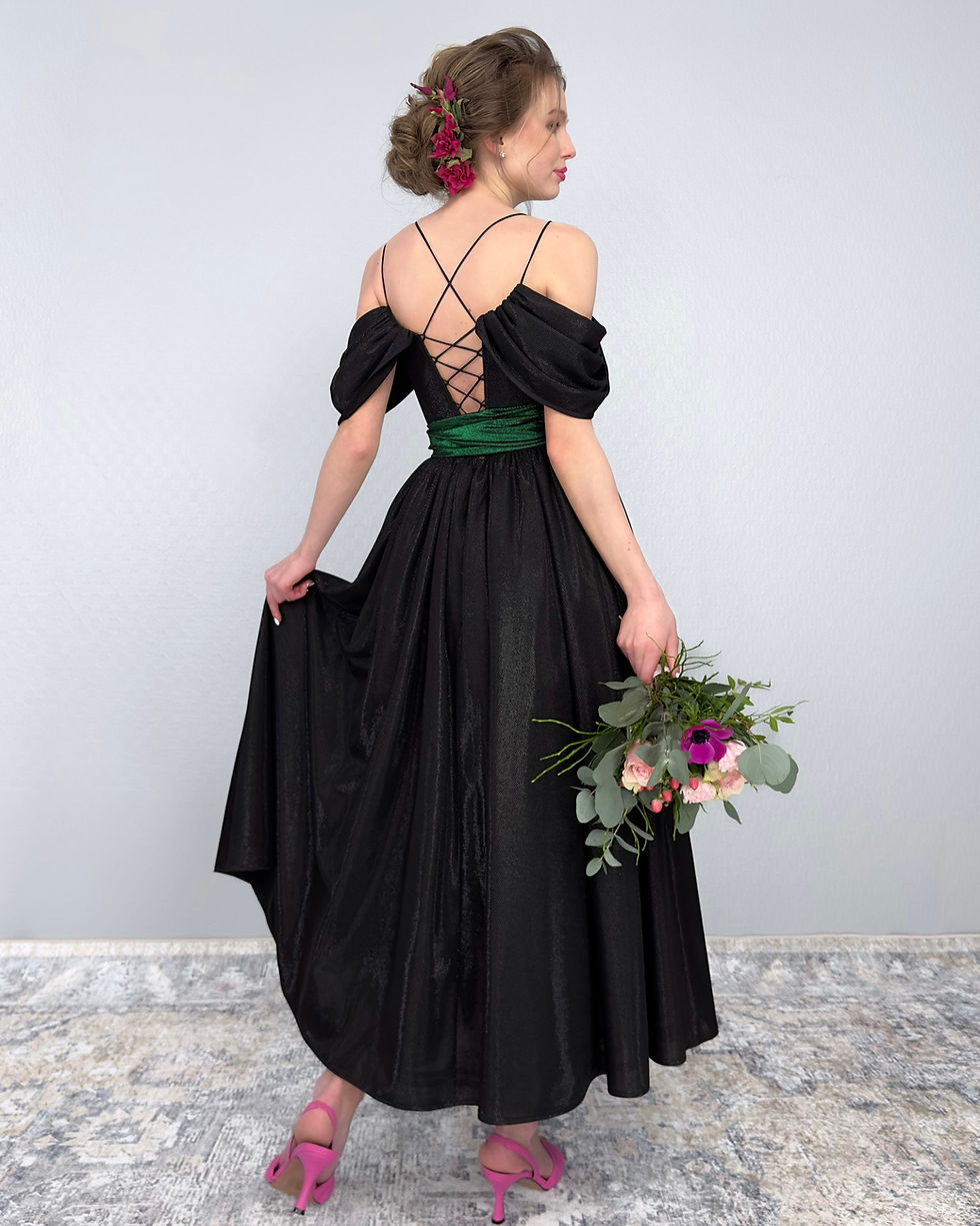 Thumbnail: Musta charmi M33