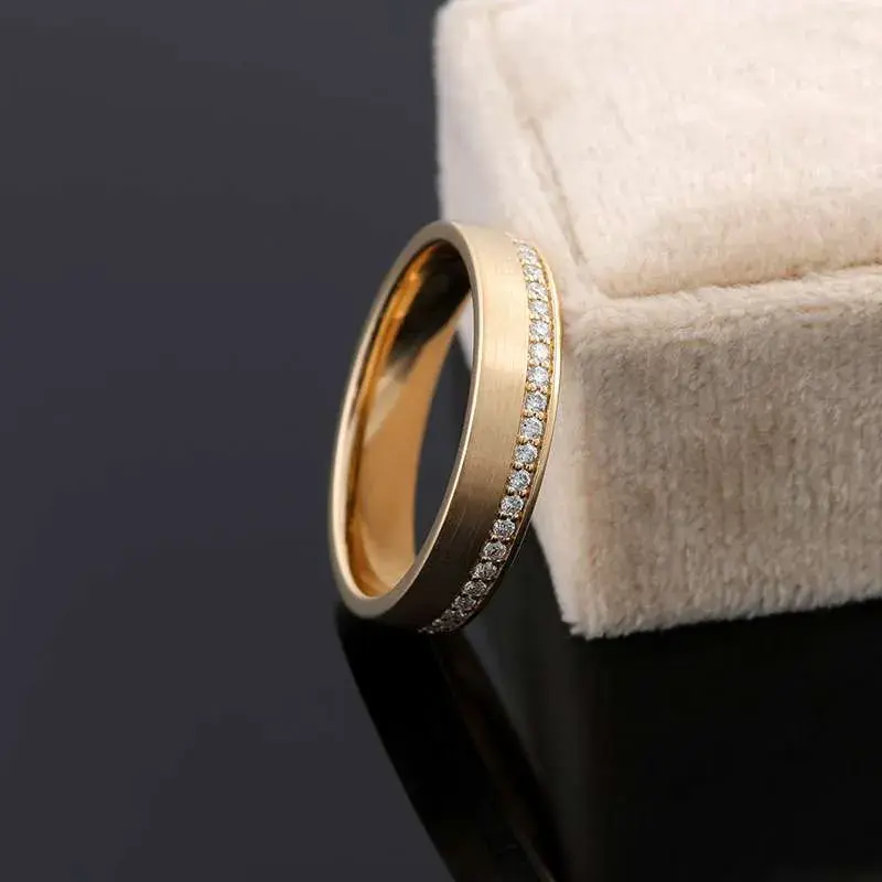 Modern diamond wedding band in 9K and 18K gold