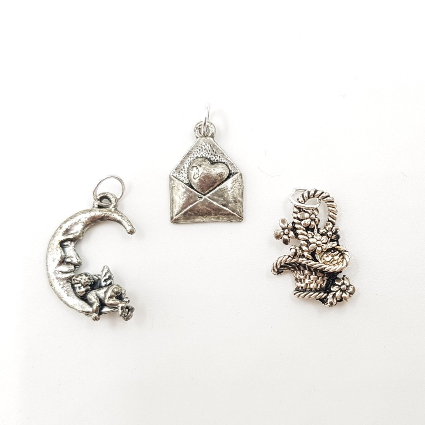 3 שארמס בציפוי כסף ירח - קופידון