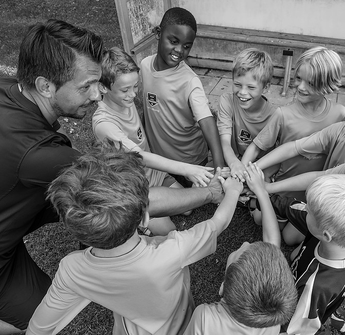 youth-steam-gray.jpg