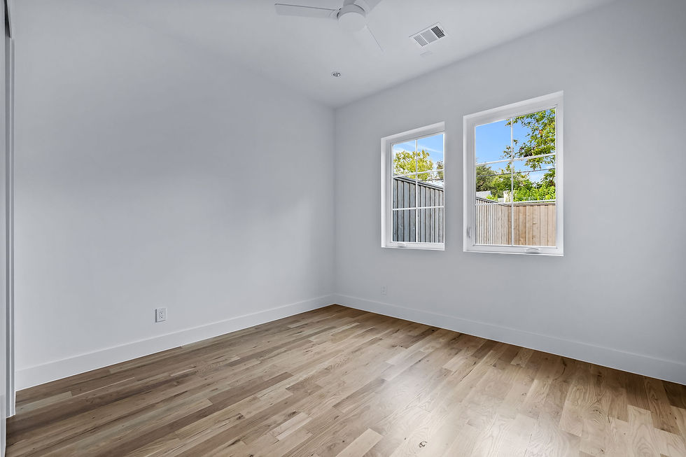 22-web-or-mls-9256 San Fernando Way-23