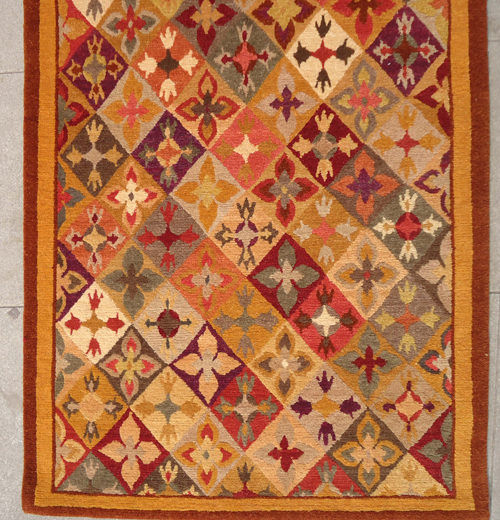 Thumbnail: Diamond Flower : 2'6" x 12'