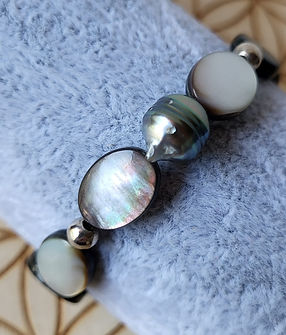 1 perle noire de Tahiti, coquilles perles noires Tahiti, perles en argent 925 Frs 38.-