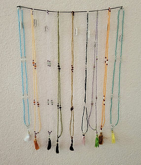 petits sautoirs fantaisie Frs 18.-_