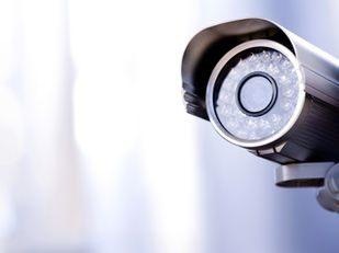 Die Inligtingsreguleerder waarsku oor die gebruik van kameras by landgoedere