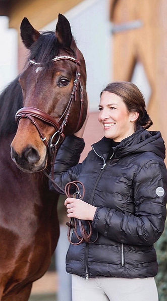 Melanie Esklony | Equiceur