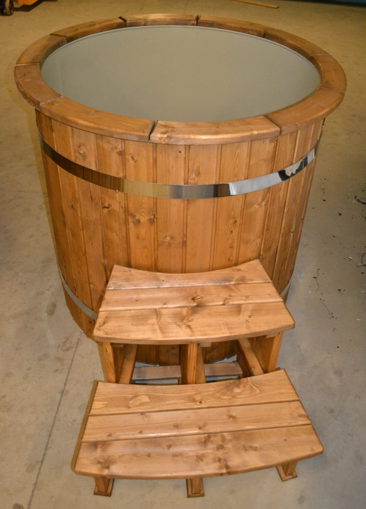 THERMO BARREL: Bañera redonda en Thermowood