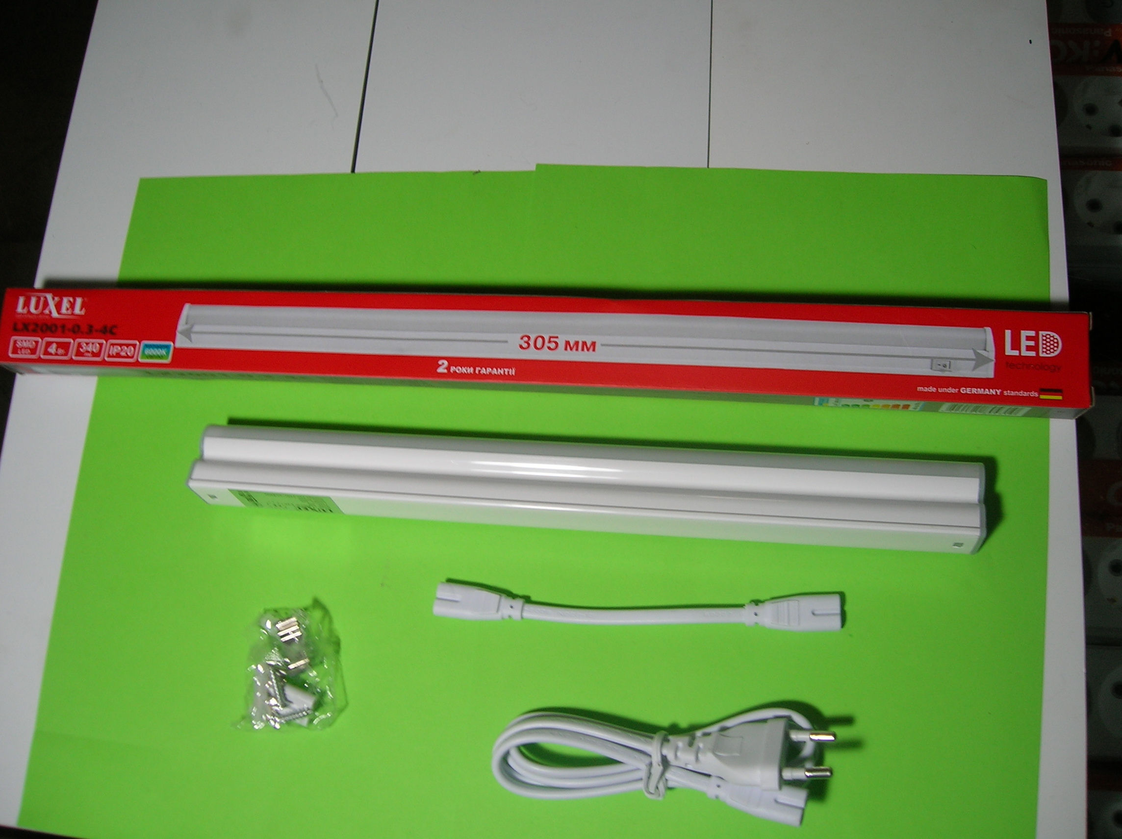 Світильник меблевий led LX2001 4W 6000К 340Лм 305мм  Luxel