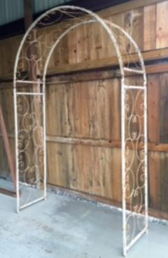Chippy Antique Arch