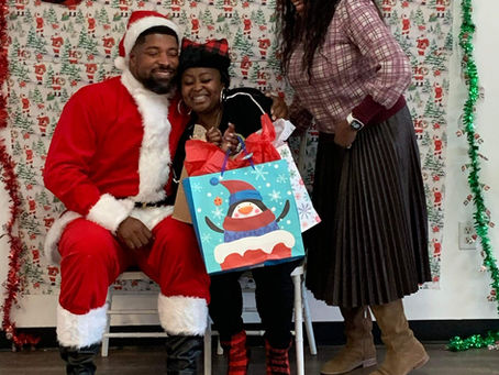 Spreading Joy and Love: FCLM’s Holiday Giveaway Celebrates 5 Families This Christmas