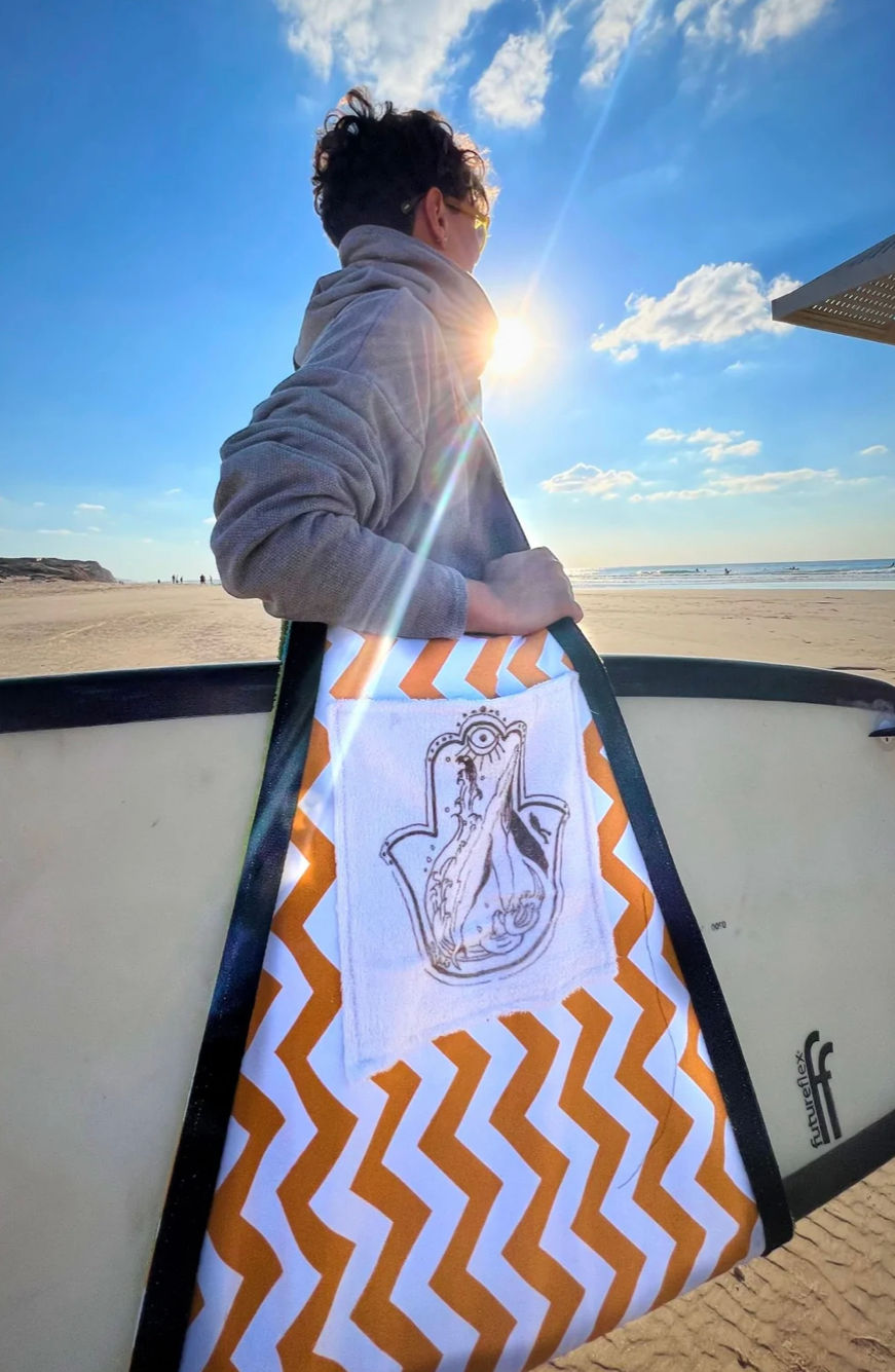 Thumbnail: Ollie the ultimate surfboard sling