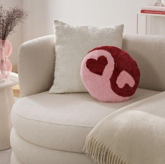 resine-epoxy-Westwing-couleur-tendance-2023-viva-magenta-2-1-so&so-nantes