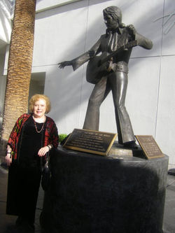 Linda Deutsch Elvis 6