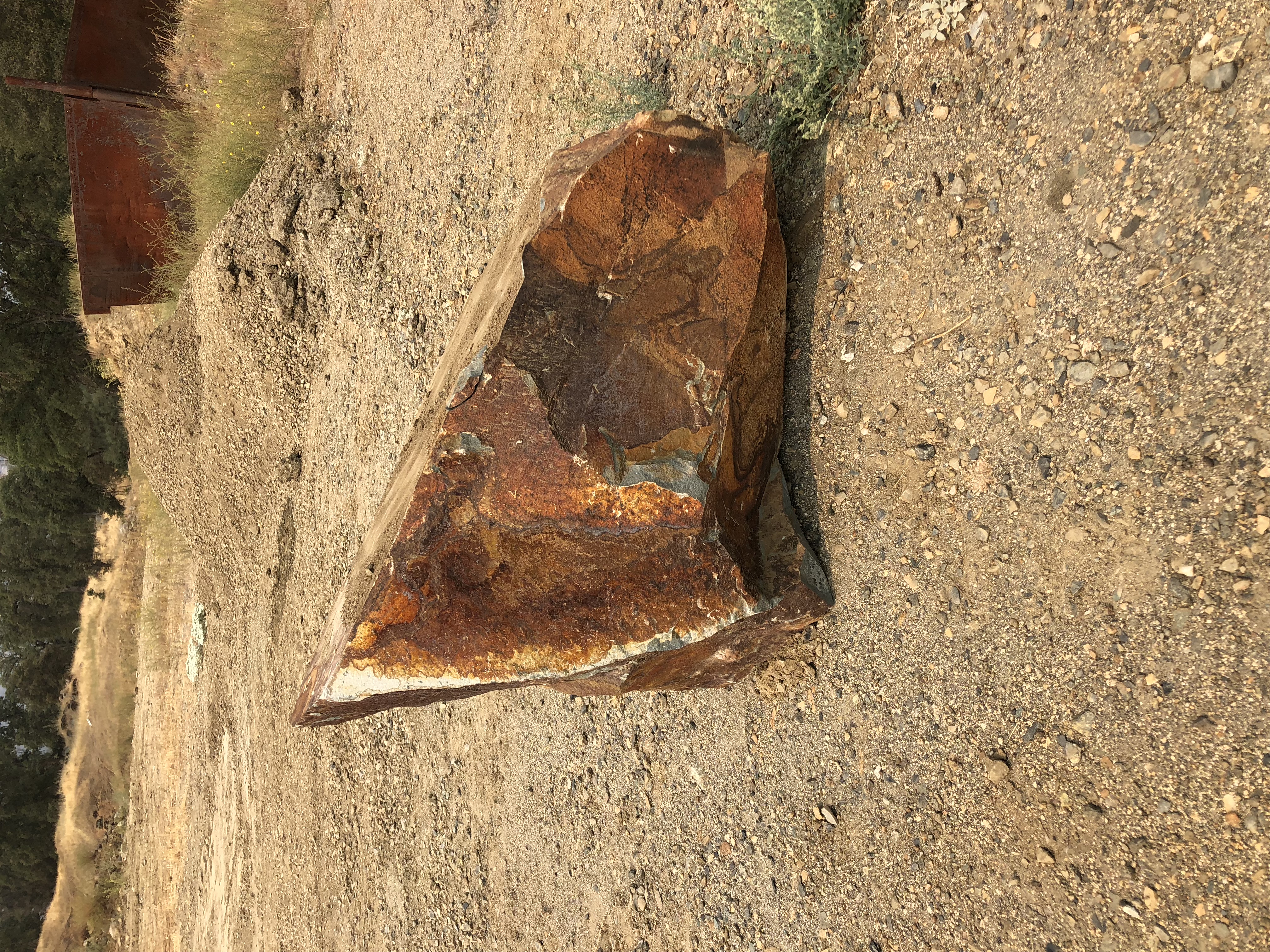 Foothill Boulder (Rust Style Series)
