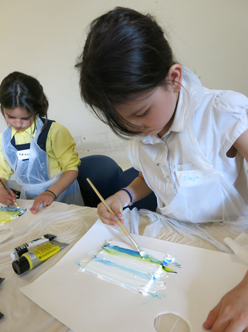 kids-creative-art-class- acrylic