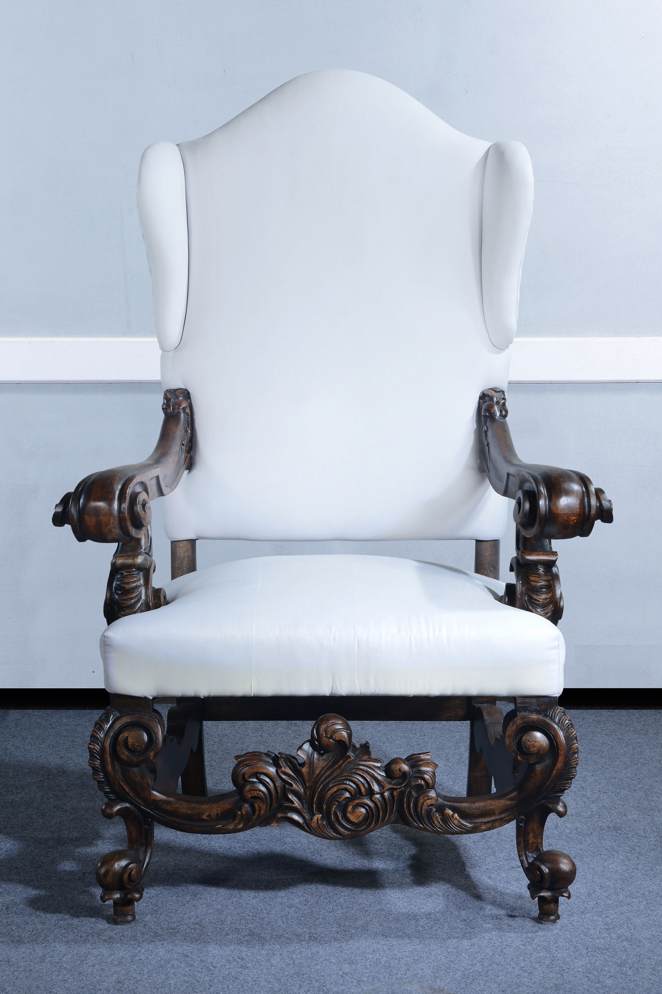 LR.45.M - Baroque Throne Chair