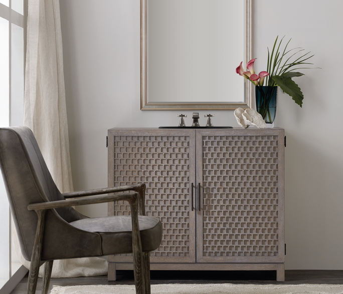 Cole + Co. Vanity Bath 
Highlands Vanity