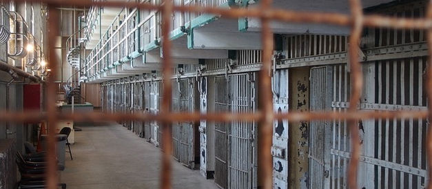 Cárceles y gobierno