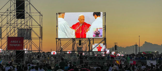 La juventud del mundo cantó y oró en Tor Vergata