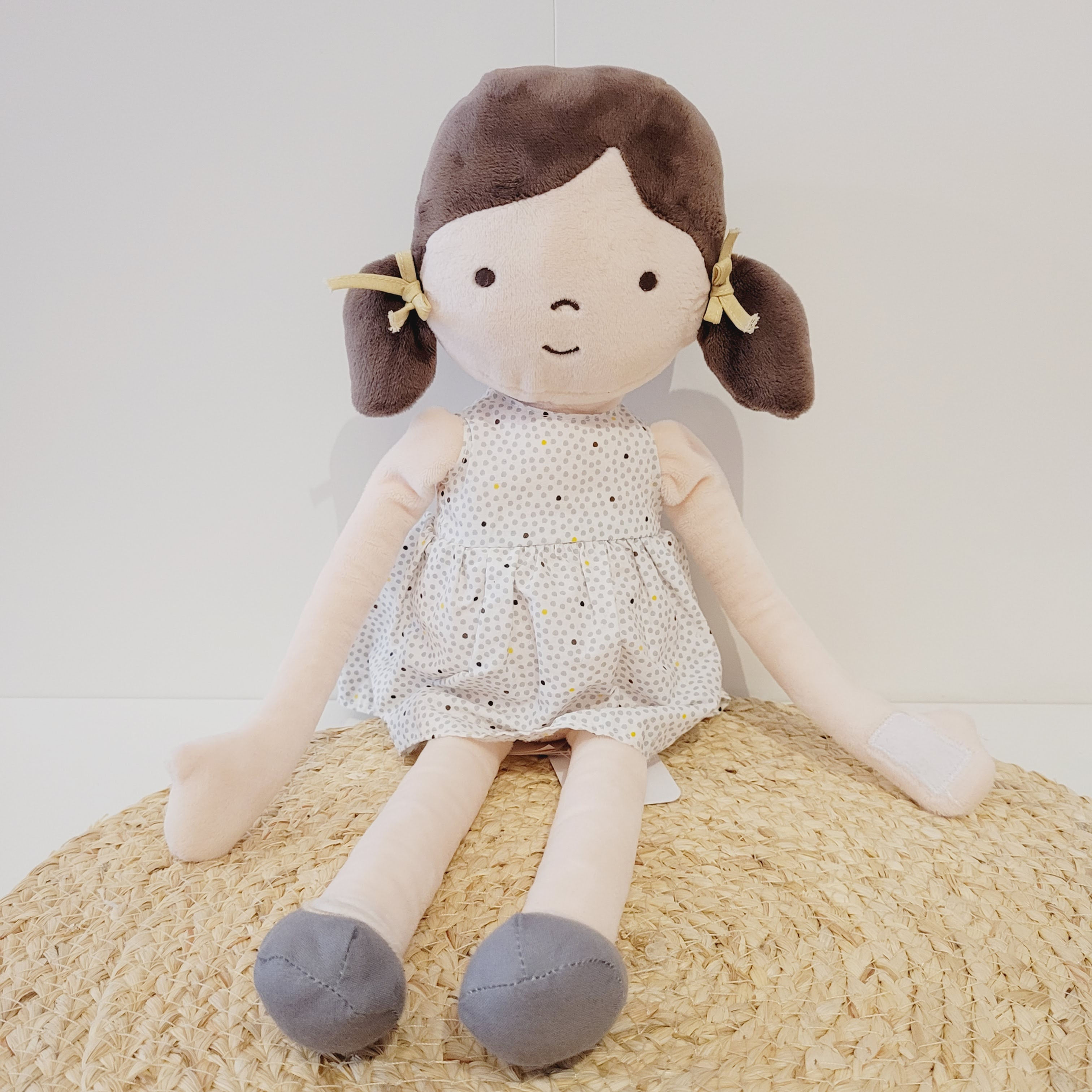 Peluche poupée 42 cm