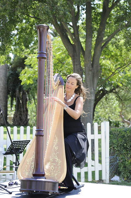 Perrine Perrot harpe mariage plein air