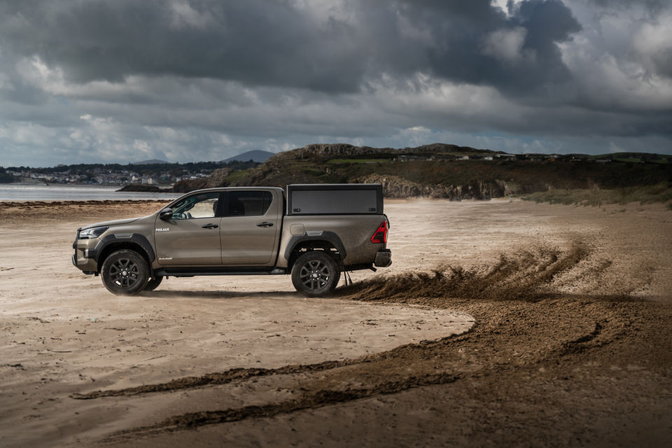 Ant Hilux Strata-2688-2.jpg
