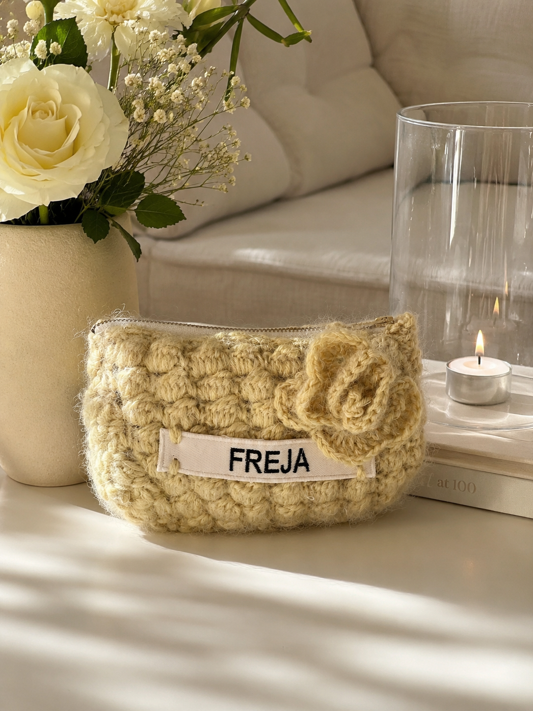Bubble Clutch Small – Med Personlig Tekst