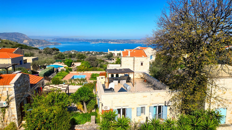 Charming Villa for Sale in Drapanos, Vamos – A Blend of Tradition and Modern Comfort - image 4
