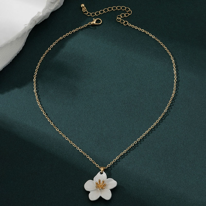 Thumbnail: LATS New Fashion Metal Wrinkled Stereoscopic Flowers Pendant Necklace for Women 