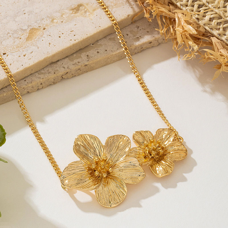 Thumbnail: LATS New Fashion Metal Wrinkled Stereoscopic Flowers Pendant Necklace for Women 