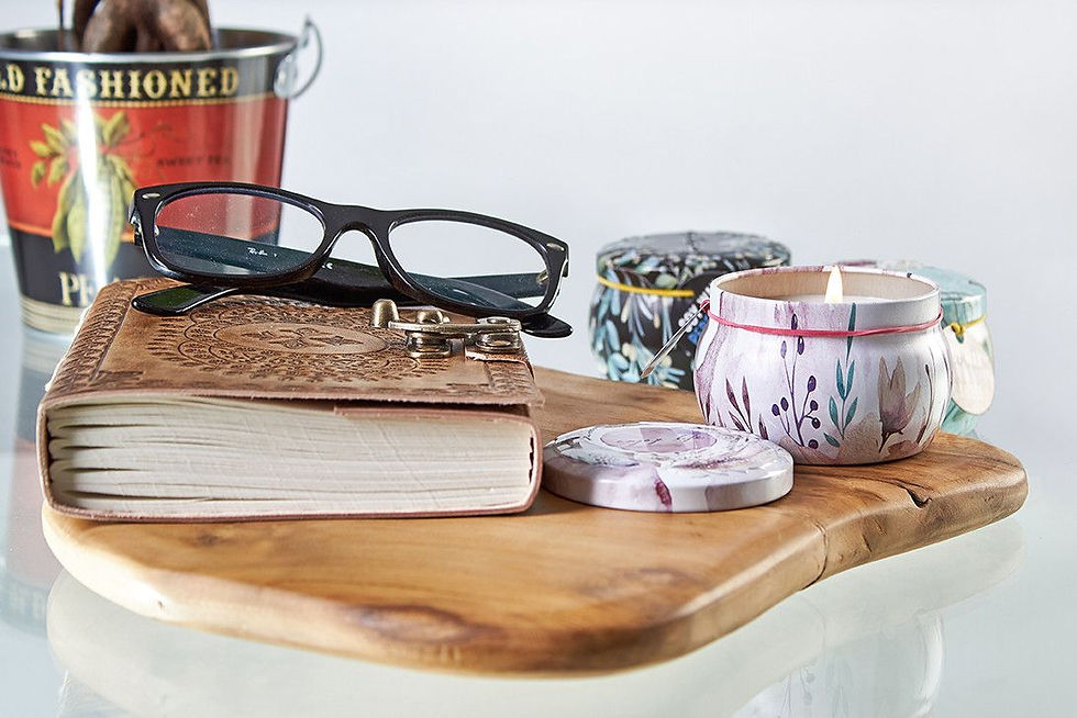 Thumbnail: Art Tin Candle - Assorted Design - Friendly Messages - Parma Violet