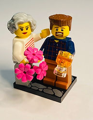 Gepersonaliseerde minifiguren van Lego Custom build van opa en oma