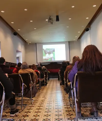 Charla:
"Terapia Comunitaria Integrativa: Un enfoque para la calidad de vida y la salud"