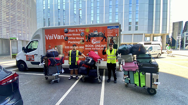 Airport Bag Delivery Service By VaiVan 20 Plus Luggages On Trolleys Collected By Team & De