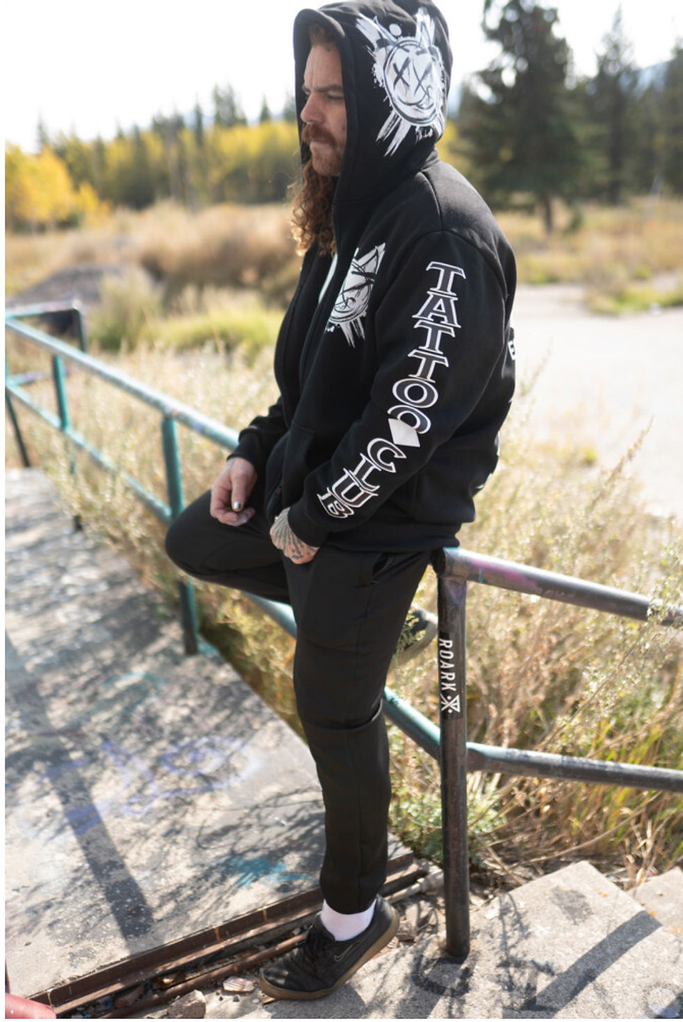 Thumbnail: AIN’T NO LIFE LIKE LOW LIFE ZIP UP BLACK