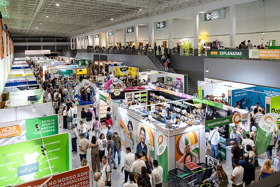 Panorâmica de uma feira profissional.