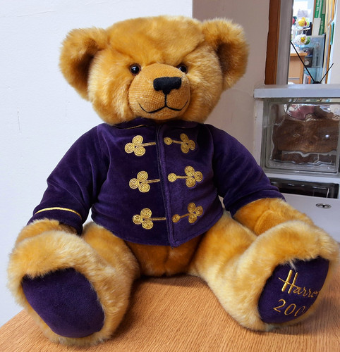 2000 Harrods Christmas Bear - MERLIN | Harrodsteddybears