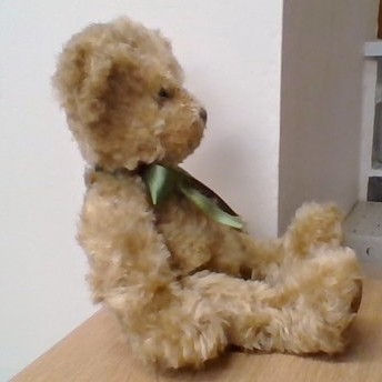 Thumbnail: Harrods Henry Bear in his Box