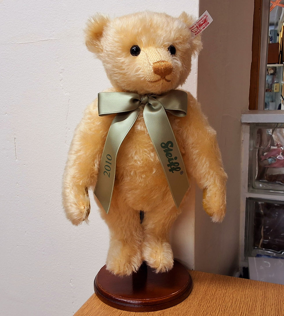 Thumbnail: Steiff 2010 Year Bear Light Blonde Teddy - 663390