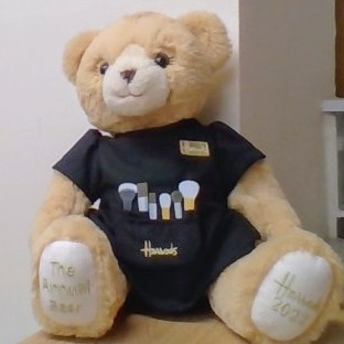 Harrods 2022 Annual Bear Beauty Hall | Harrodsteddybears