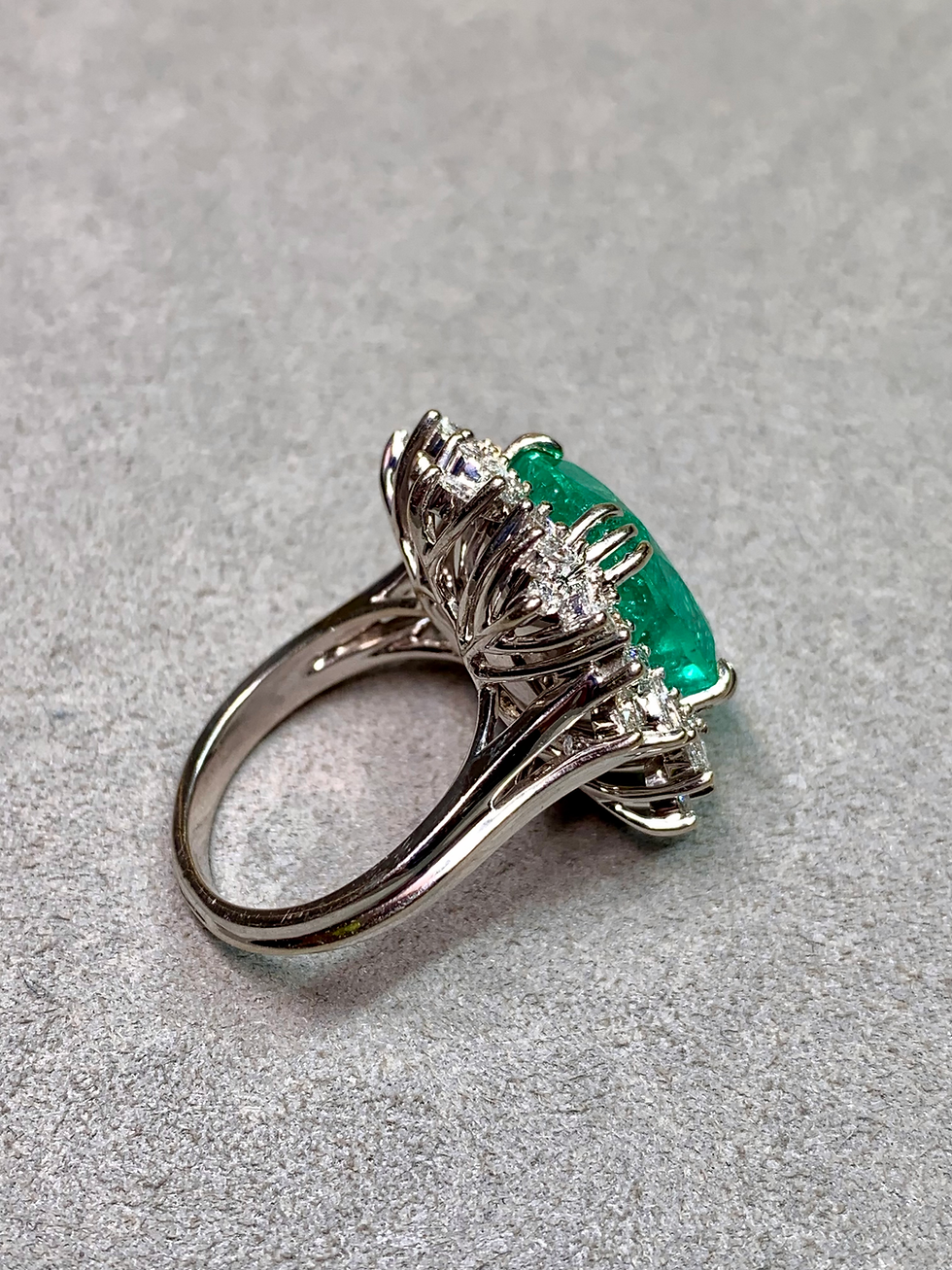 Thumbnail: Estate 18K Cushion Cut Emerald Marquise Diamond Large Cocktail Ring 11.77ct GIA