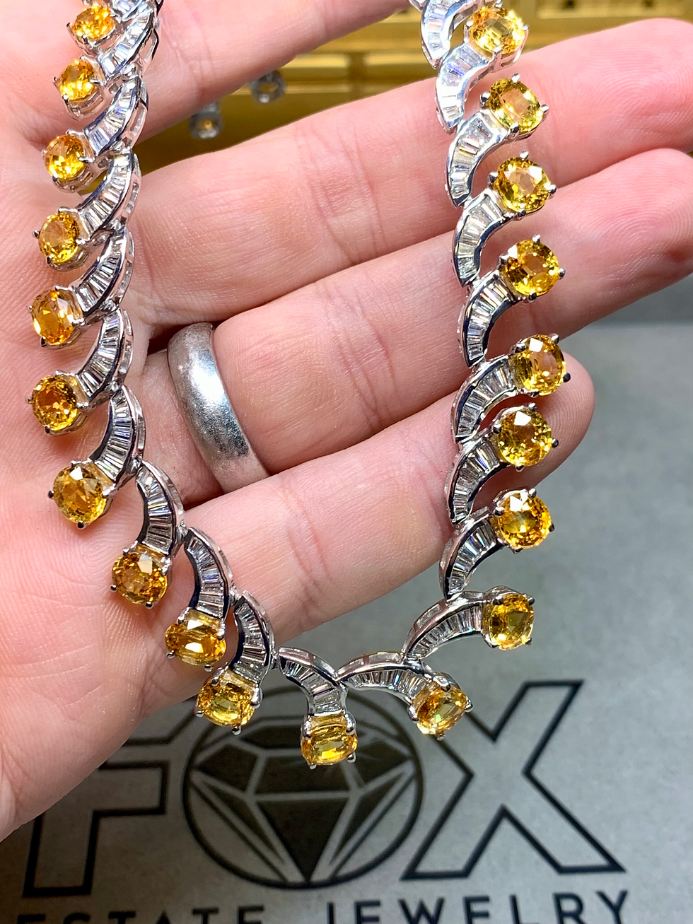 Thumbnail: 18K Yellow Sapphire & Baguette Diamond Scalloped Necklace 