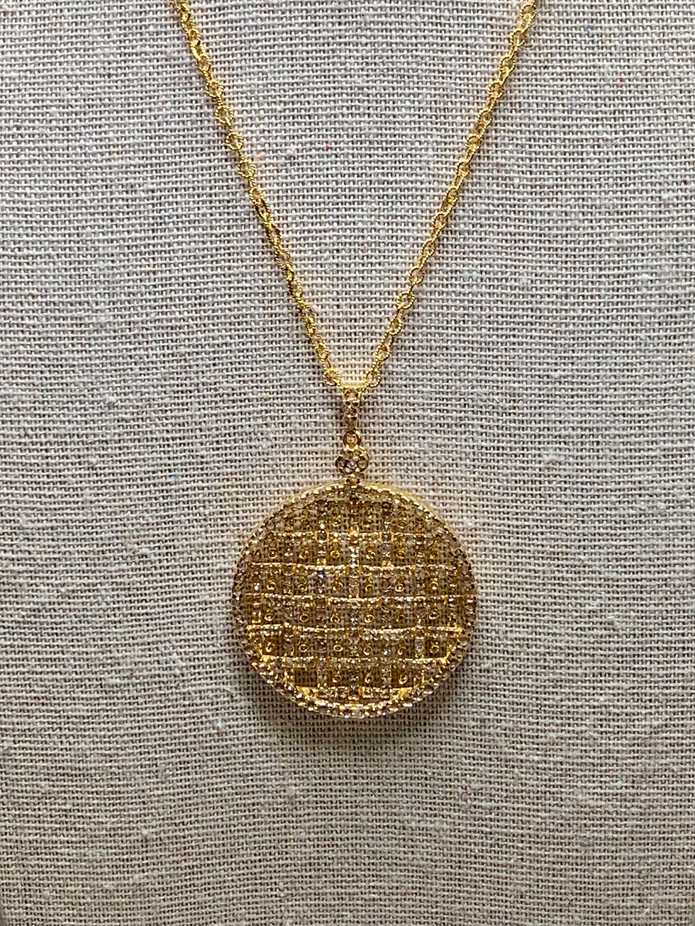 Thumbnail: Estate 22k Rose Cut Diamond Large Circular Pendant On Textured Chain - Dubai