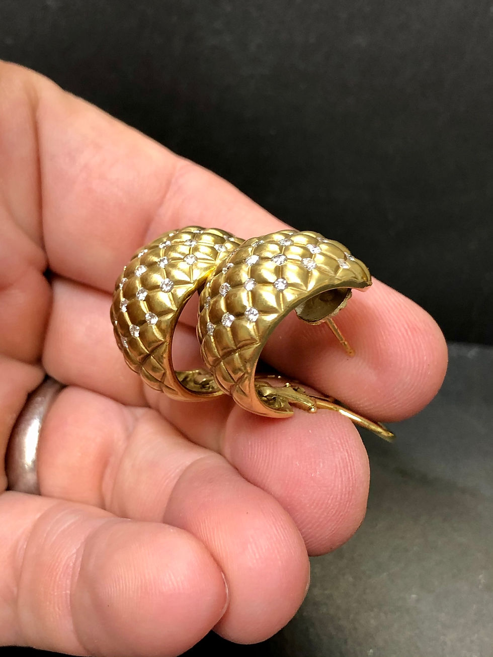 Thumbnail: Estate ALETTO & CO 18K Quilted Texture Diamond Huggie Earrings Omega Backs