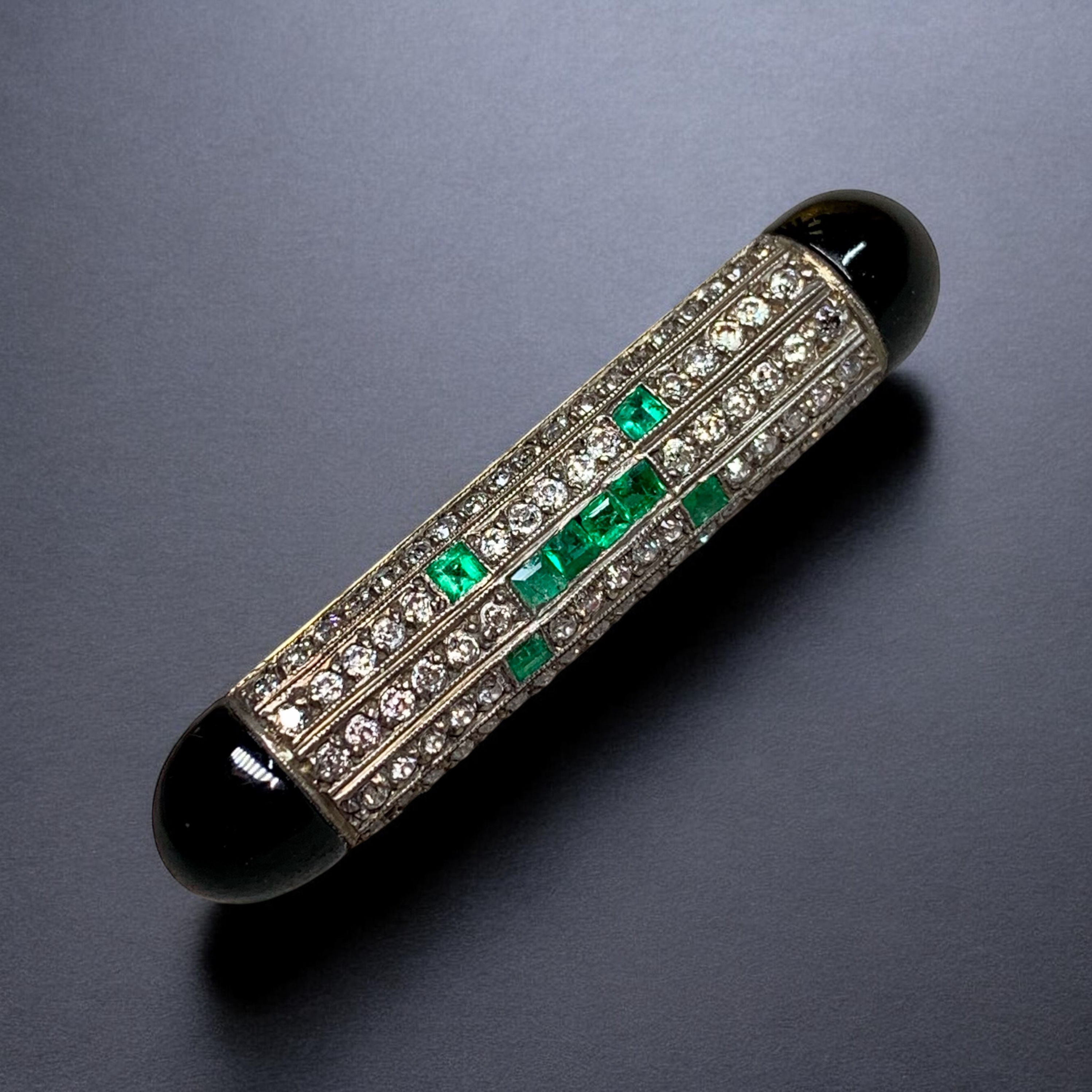 Antique Art Deco 18K Platinum Old Mine Cut Diamond Emerald Capsule Pin