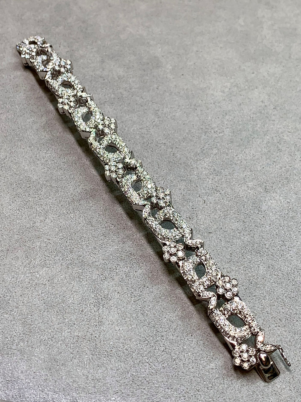 Thumbnail: Estate 18K While Gold Zydo Italian Floral Motif Pavé Diamond Bracelet 9ctw