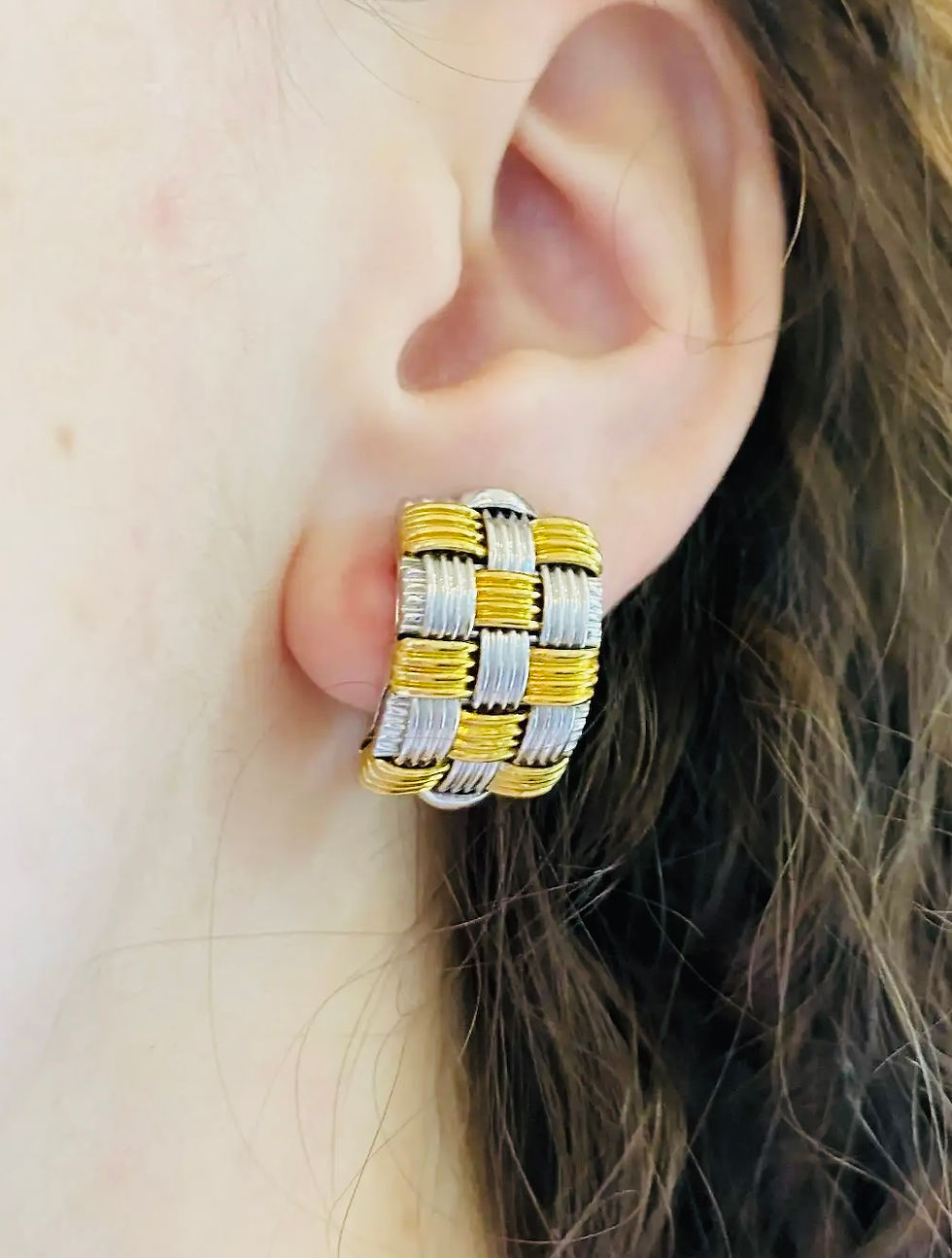 Thumbnail: 18K ROBERTO COIN Appassionata Basket Weave Two Tone Wide Clip On Huggie Earrings